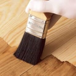 สีงานไม้